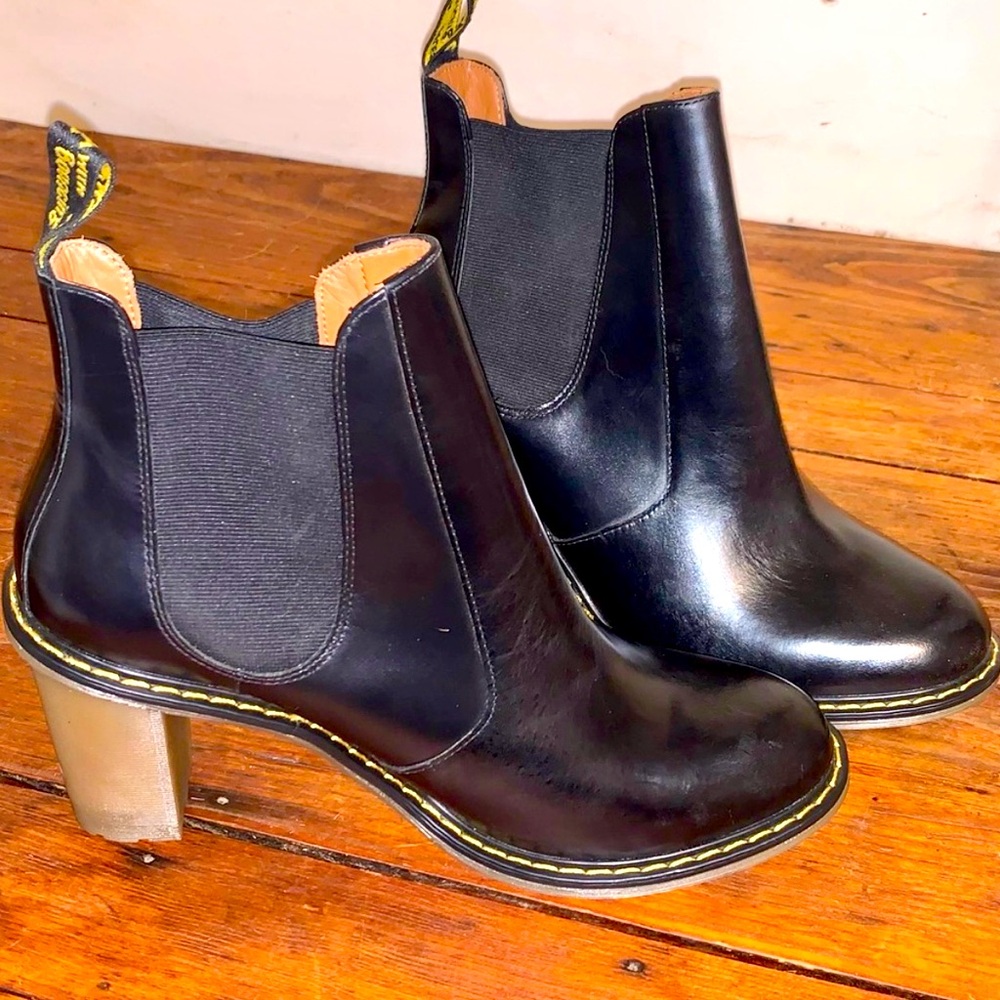 Dr. Martens Eloise Chelsea Boot heel bootie black leather goth witchy sz 10